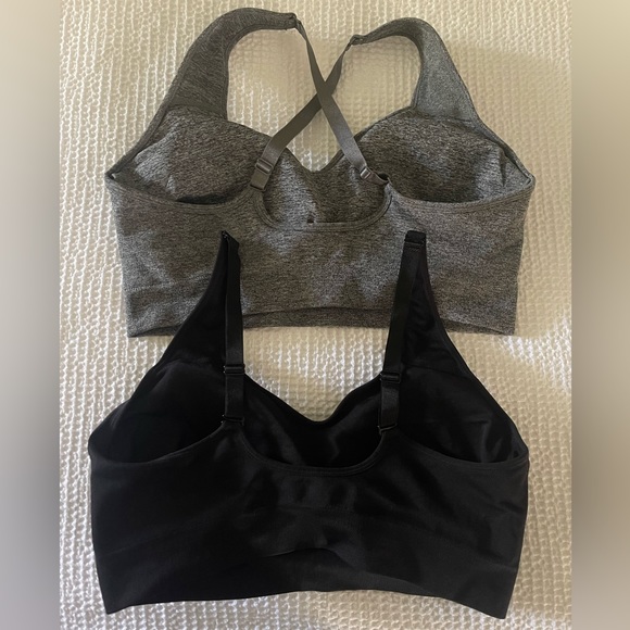 2 Pack Puma Performance Seamless Sports Bra - size XL - Picture 2 of 3